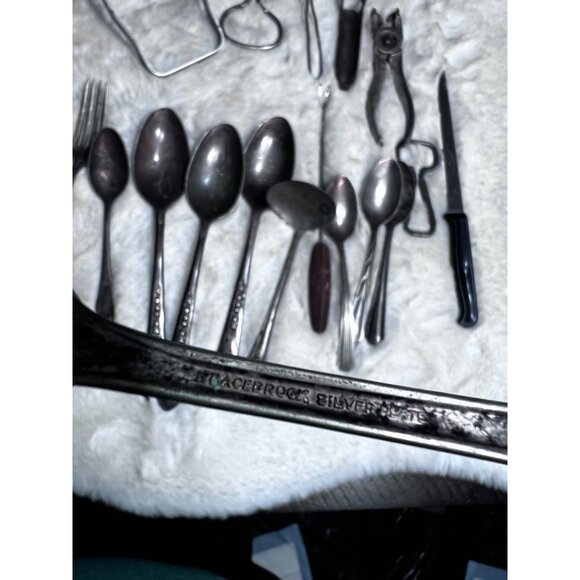 Vintage silverware lot Roger etc lots of misc - Picture 2 of 6